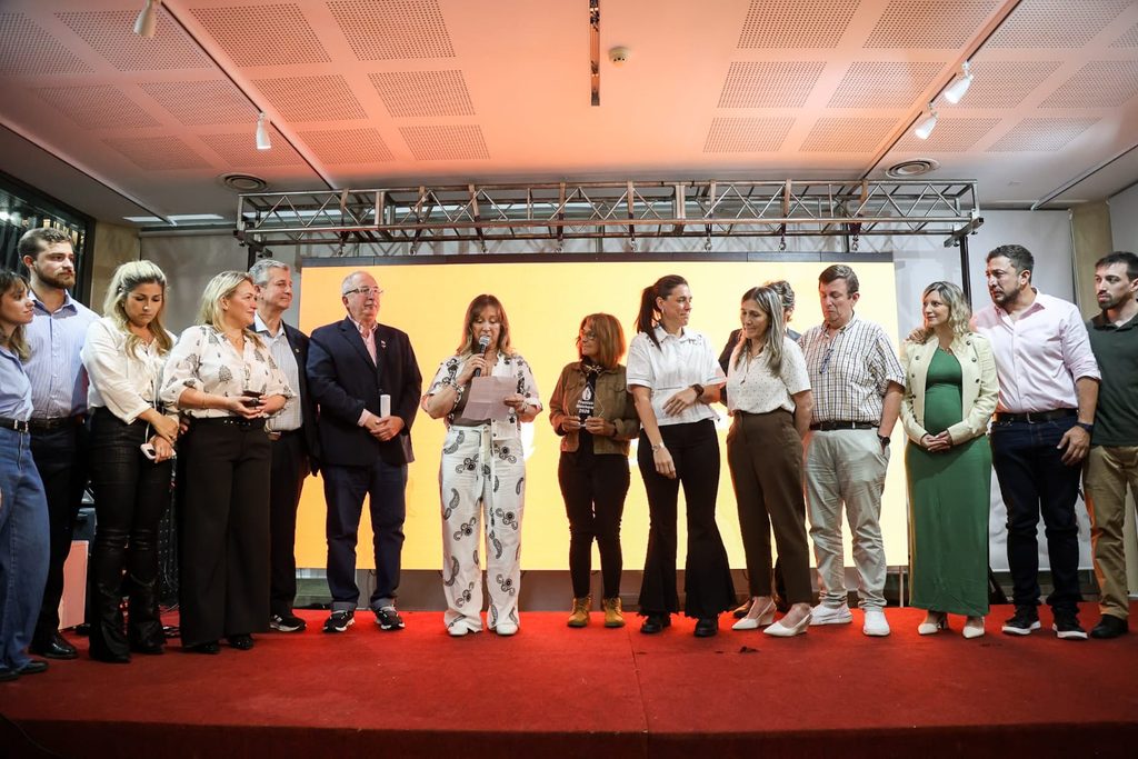 Passalacqua encabezó la 4° edición de los Premios Melchora y entregó reconocimientos a mujeres misioneras 4 8 - passalacqua melchora 2 - 7