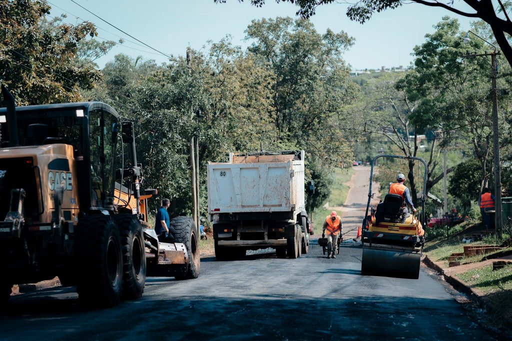 Passalacqua destacó la articulación con Oberá durante una recorrida por obras: “En momentos difíciles hay que trabajar en conjunto” 2 4 - passalacqua obras 13 - 3