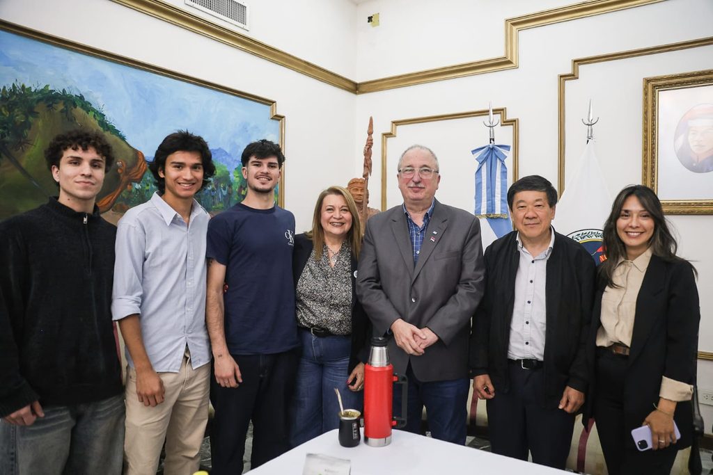 Passalacqua encabezó el lanzamiento de diplomaturas de la UNaM vinculadas al diseño y la producción local 8 16 - passalacqua unam acto 9 - 15