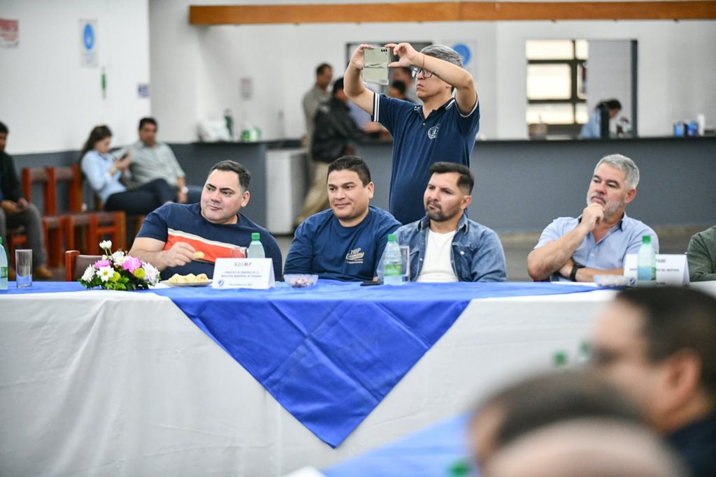 Passalacqua defendió el rol de los sindicatos: “Tenemos que estar más juntos que nunca” 4 8 - passalacqua y sindicatos 6 - 7