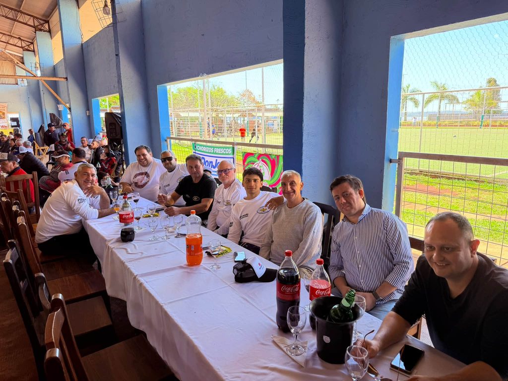 Bicampeones en el Paraná: Yawny y Velázquez volvieron a ganar las 20 Horas de Pesca 10 20 - pira pyta 18 - 19