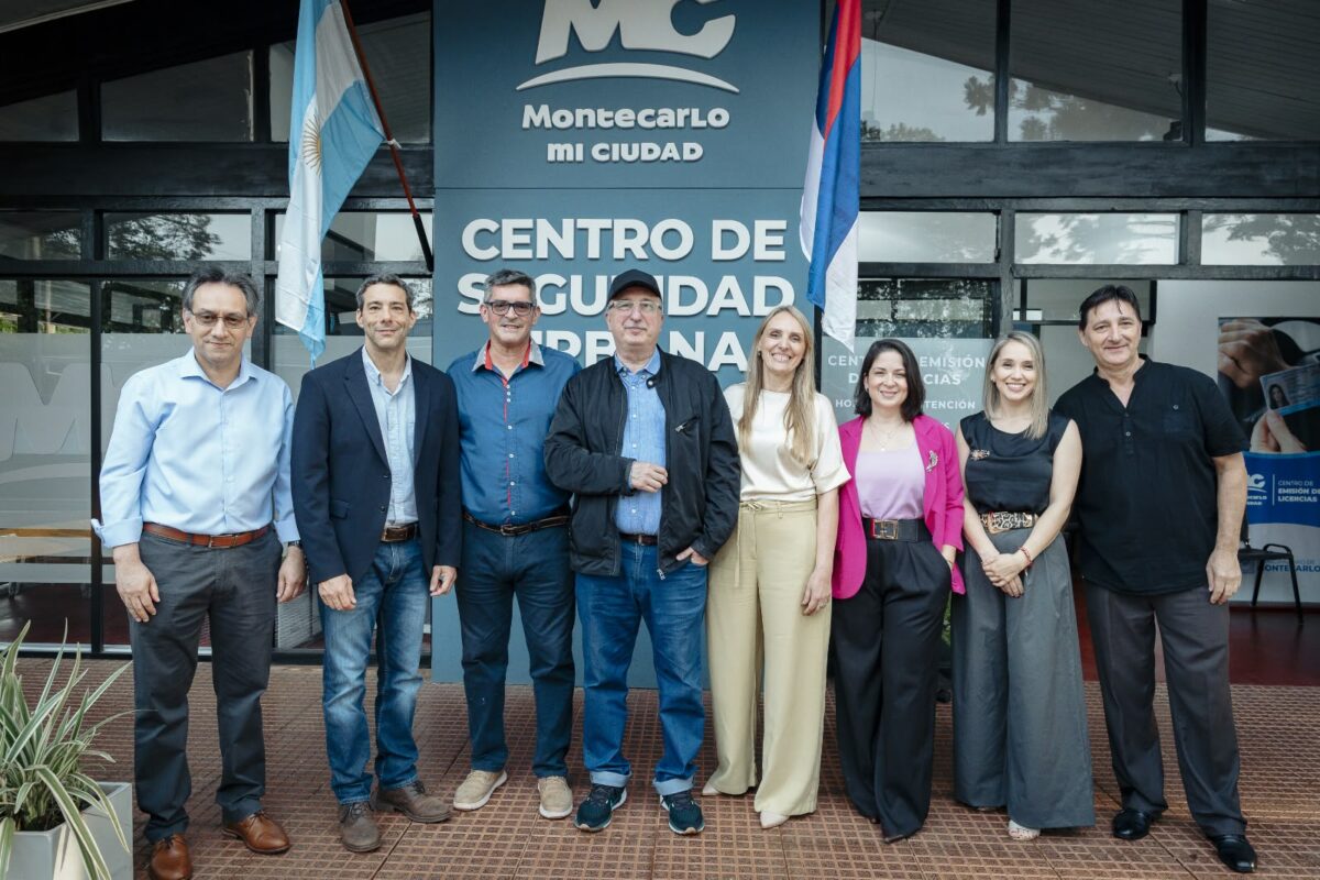 Passalacqua visitó el renovado Centro de Seguridad Urbana de Montecarlo y destacó la incorporación de tecnología 6 12 - polo de seguridad 5 - 11