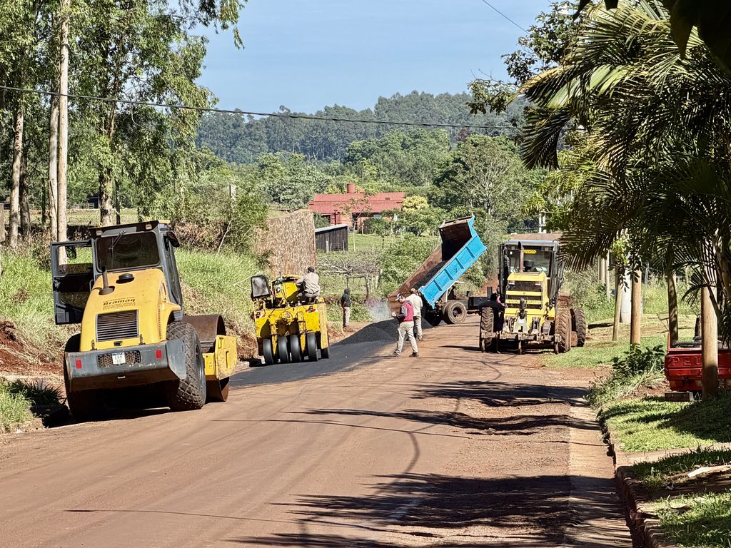 Puerto Rico suma nuevas obras de pavimentación y proyecta ampliar el plan de asfaltado 4 8 - puerto rico 9 - 7