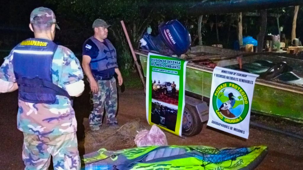 Hallaron redes de pesca ilegal y un campamento precario en el lago Urugua-í 1 2 - redes 1 - 1