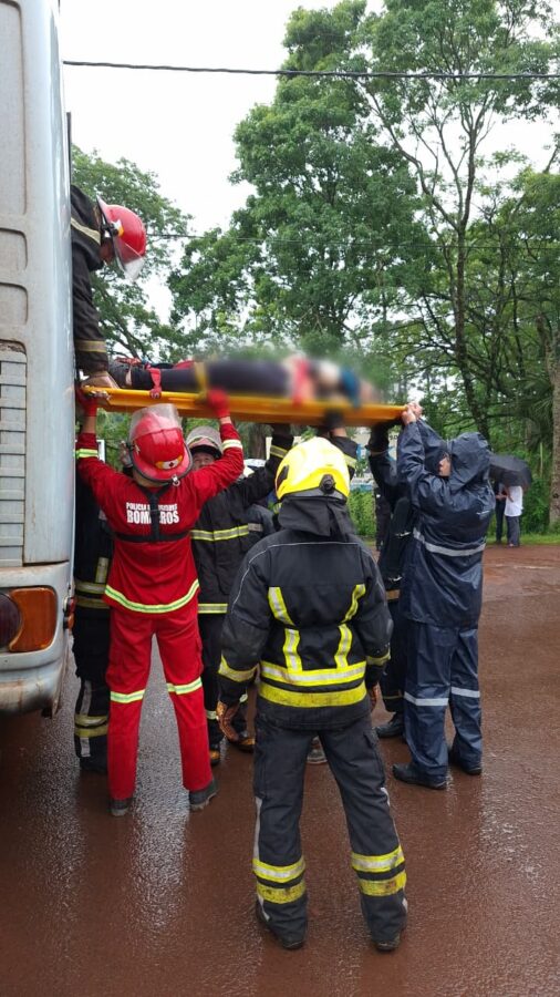 Policía, bomberos y salud participaron de un simulacro de siniestro vial en Oberá 3 6 - simulacro 10 - 5